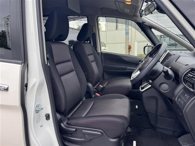 Nissan SERENA 2017 6979150-5