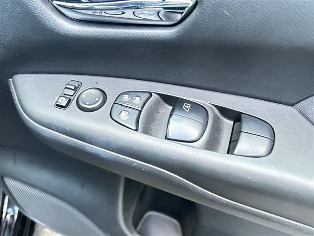 Nissan SERENA 2017 6979224-2