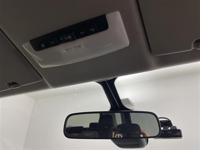 Nissan SERENA 2018 6979702-12