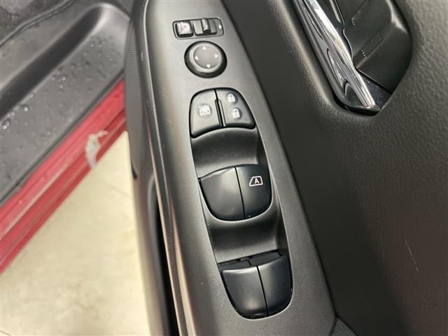 Nissan SERENA 2018 6979702-22