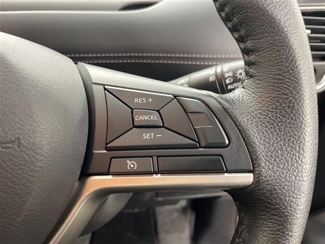 Nissan SERENA 2018 6979702-3