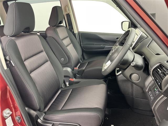 Nissan SERENA 2018 6979702-4