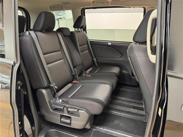 Nissan SERENA 2017 6979739-10