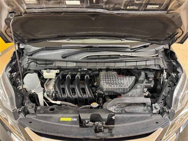 Nissan SERENA 2017 6979739-14