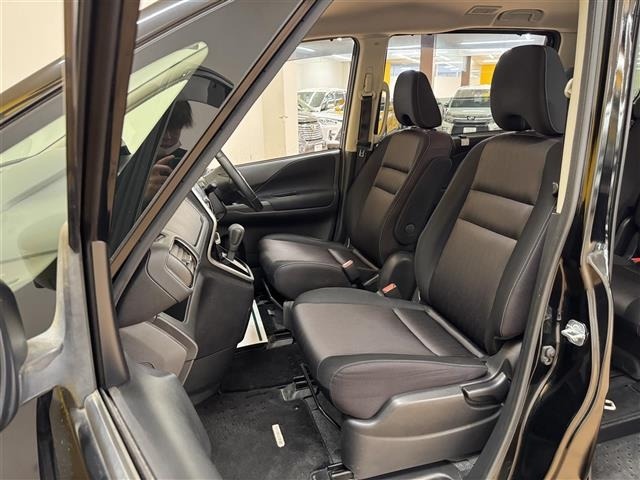 Nissan SERENA 2017 6979739-4