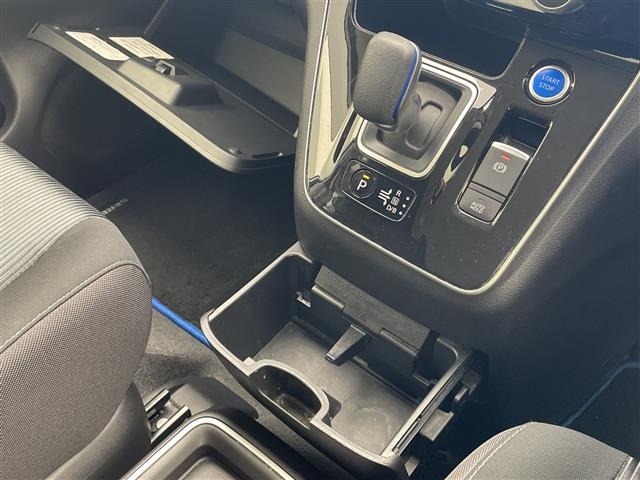 Nissan SERENA 2020 6979793-11