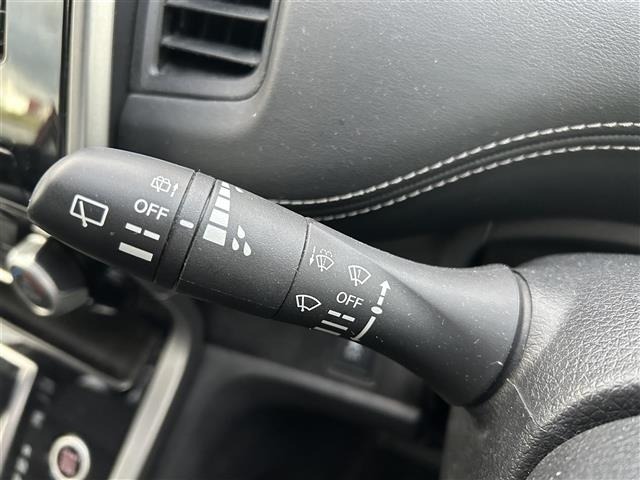 Nissan SERENA 2017 6979859-11
