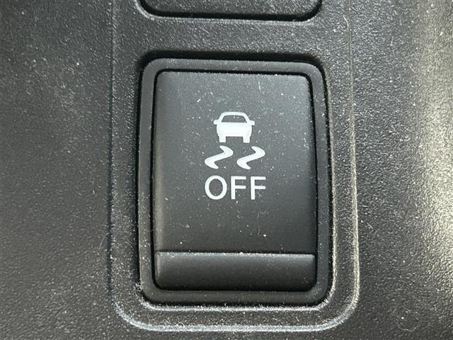 Nissan SERENA 2017 6979859-7