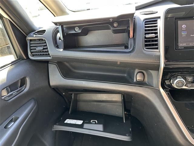 Nissan SERENA 2019 6980141-15