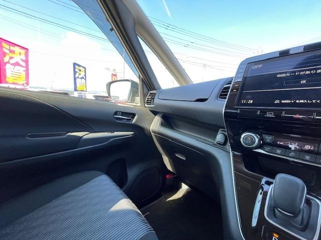 Nissan SERENA 2020 6980426-15