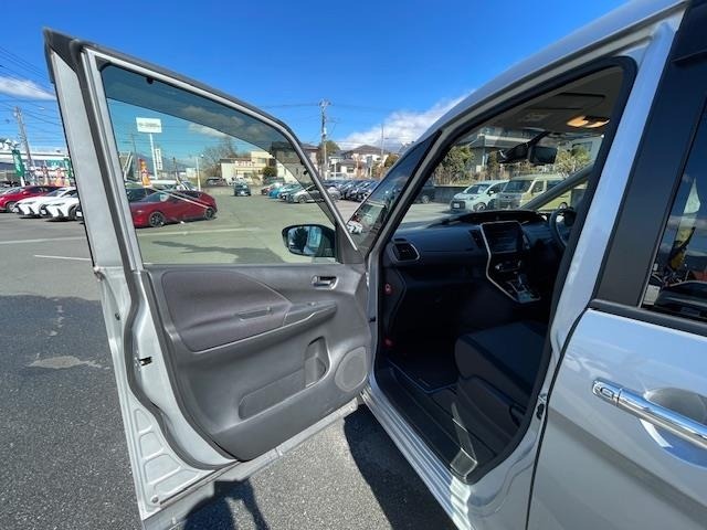 Nissan SERENA 2020 6980426-4