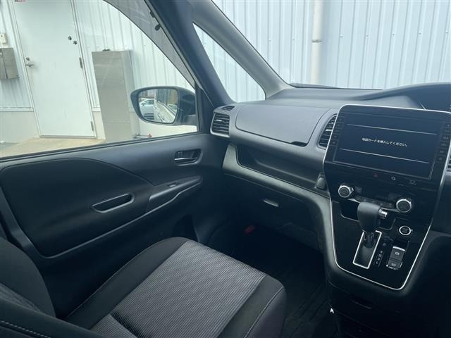 Nissan SERENA 2019 6980604-4