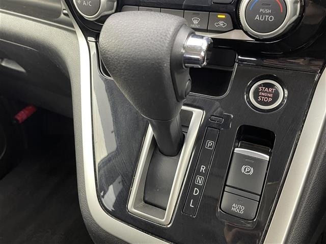 Nissan SERENA 2017 6980648-4