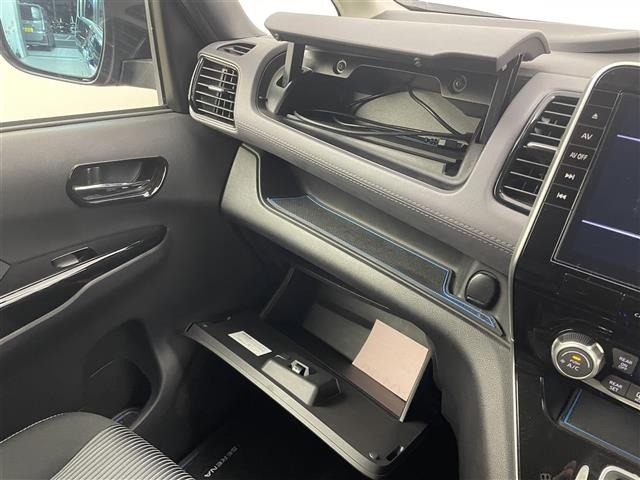 Nissan SERENA 2021 6980760-2