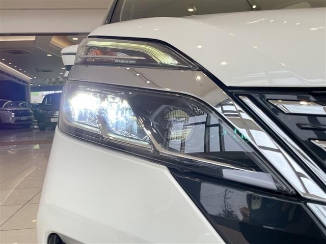 Nissan SERENA 2019 6980830-12