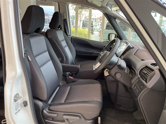 Nissan SERENA 2019 6980830-7