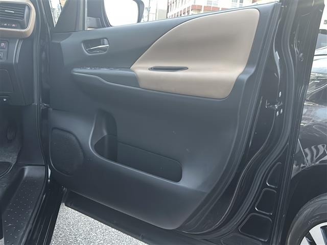 Nissan SERENA 2016 6980871-4