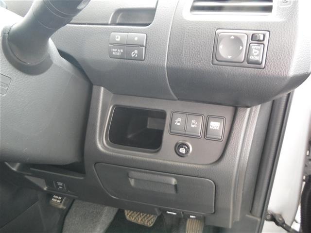 Nissan SERENA 2011 6980892-1