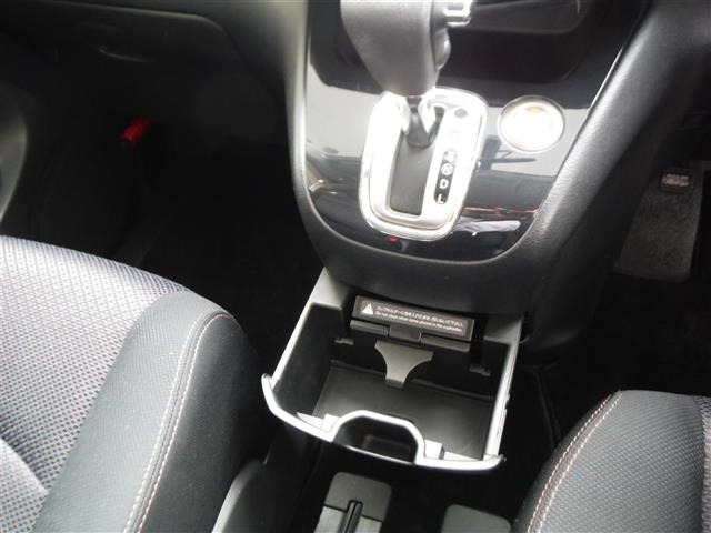 Nissan SERENA 2011 6980892-12