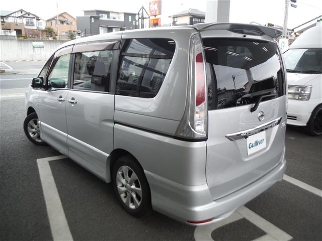Nissan SERENA 2011 6980892-13