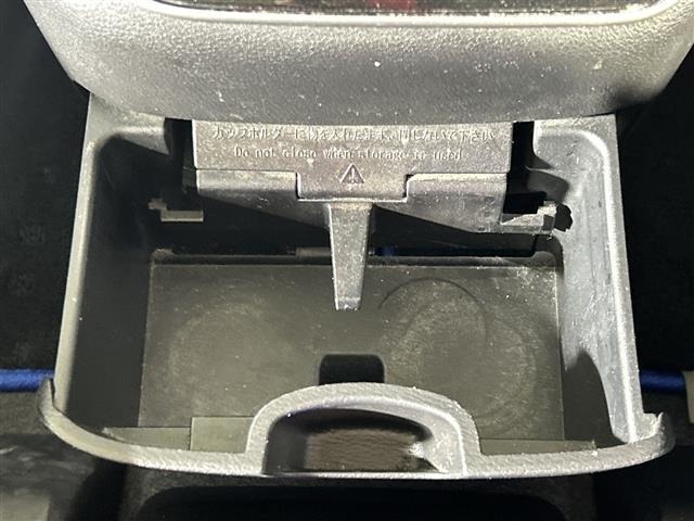 Nissan SERENA 2022 6980955-1