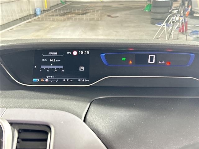 Nissan SERENA 2022 6980955-8