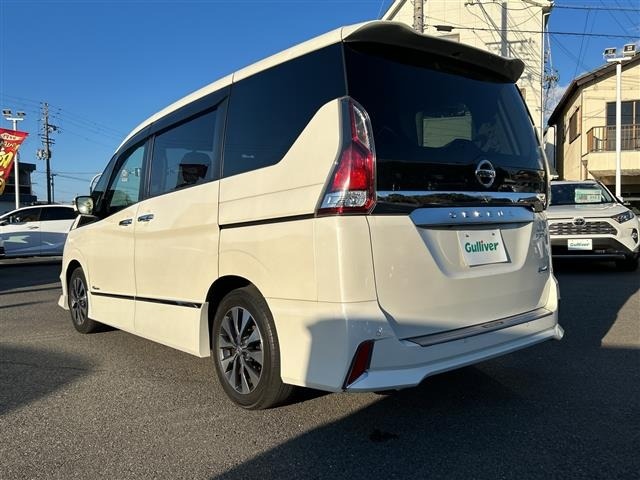 Nissan SERENA 2017 6981013-13