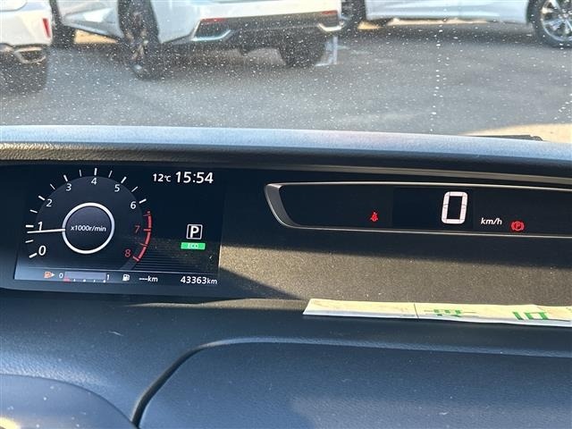 Nissan SERENA 2017 6981013-16