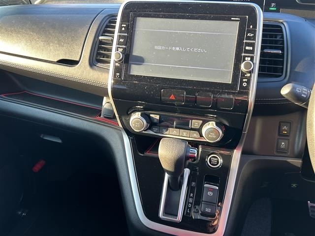 Nissan SERENA 2017 6981013-19