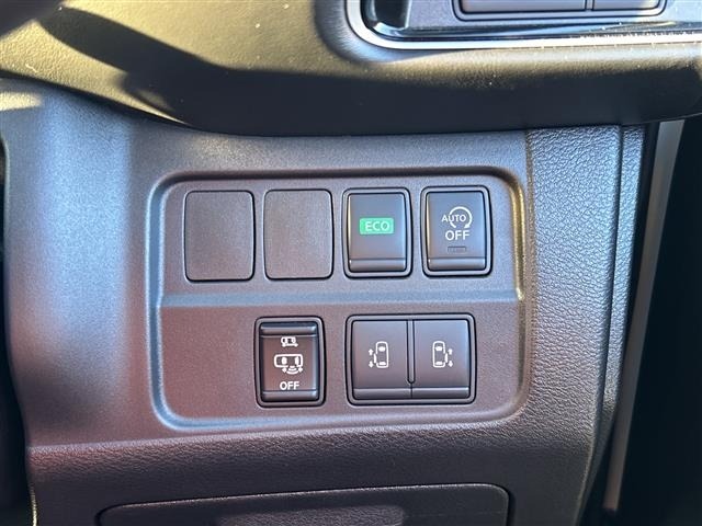 Nissan SERENA 2017 6981013-7