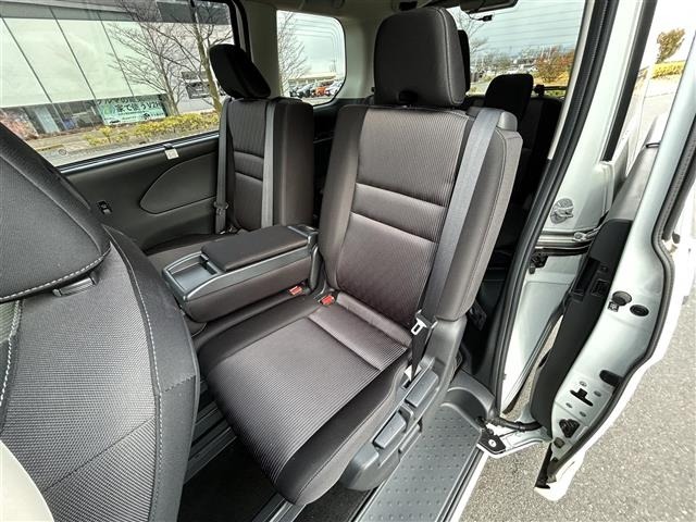 Nissan SERENA 2020 6981040-11