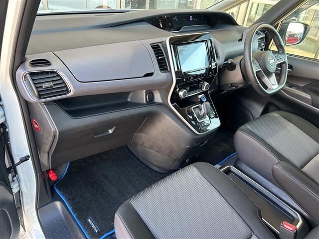 Nissan SERENA 2020 6981041-4