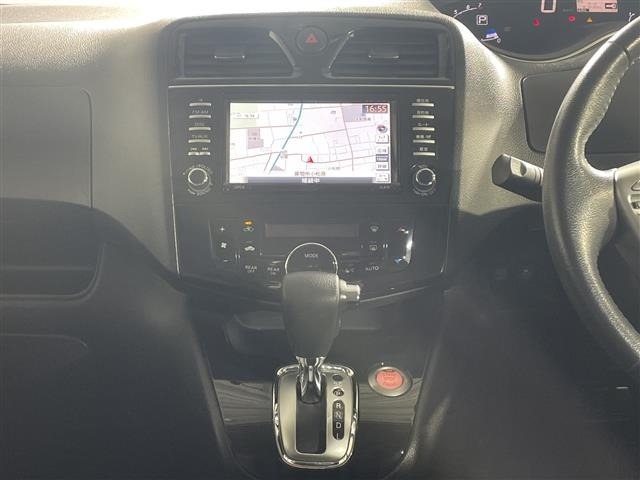 Nissan SERENA 2013 6981614-19