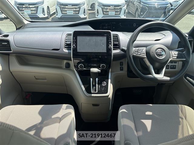 Nissan SERENA 2017 6981632-15