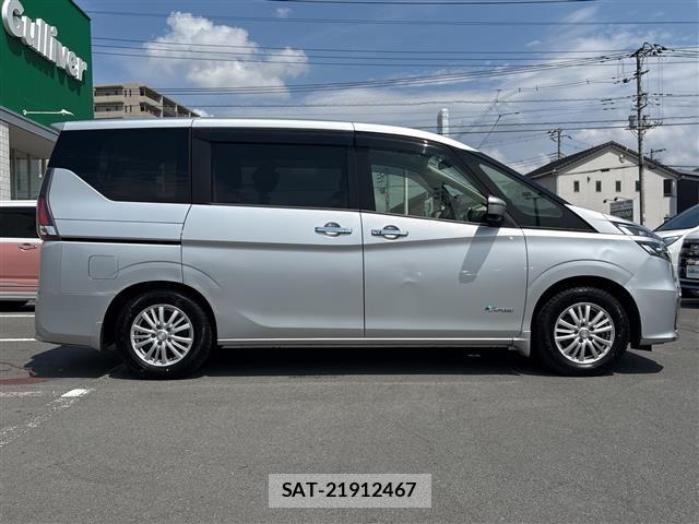 Nissan SERENA 2017 6981632-22