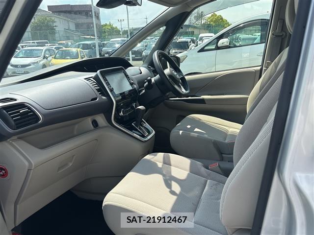 Nissan SERENA 2017 6981632-5