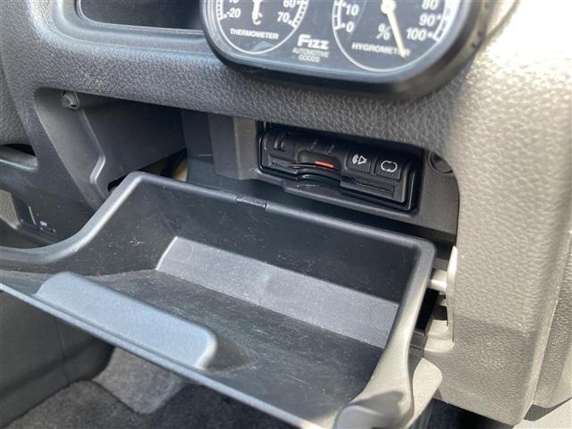 Nissan SERENA 2011 6981673-11