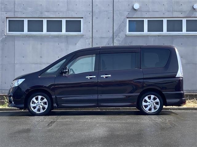 Nissan SERENA 2011 6981673-3