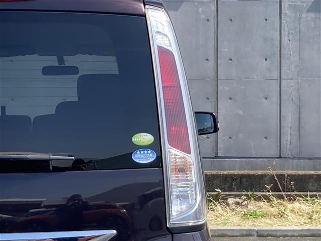 Nissan SERENA 2011 6981673-9