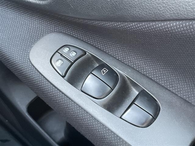 Nissan SERENA 2011 6982117-10