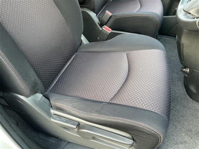 Nissan SERENA 2011 6982117-12