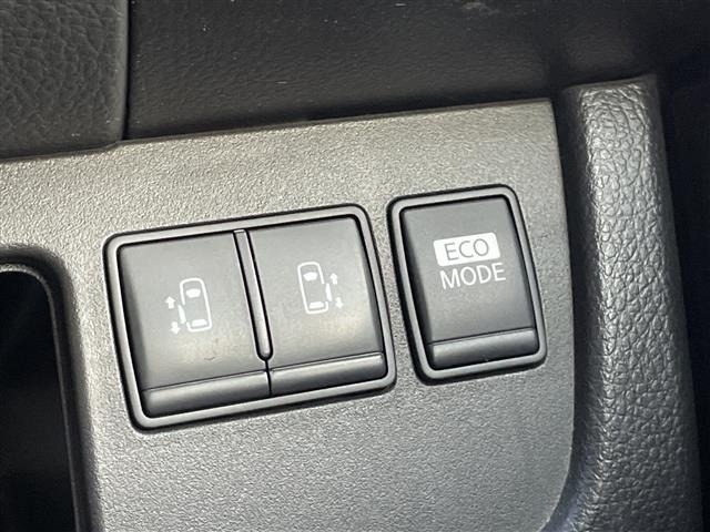 Nissan SERENA 2011 6982117-8