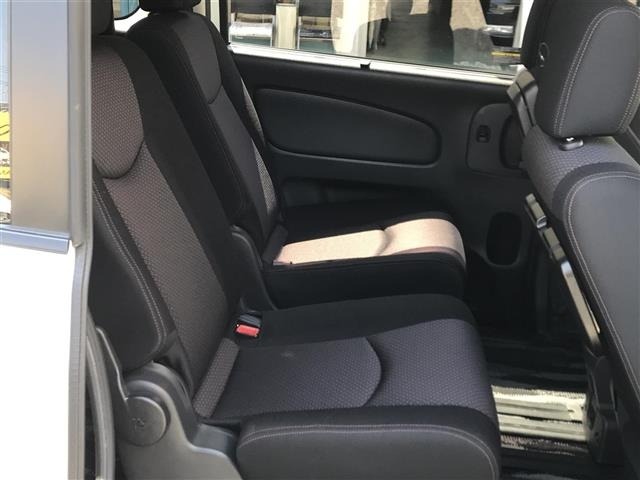Nissan SERENA 2011 6982133-1