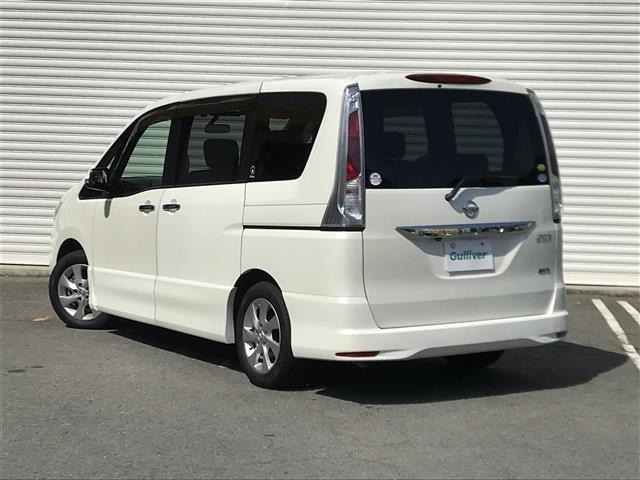 Nissan SERENA 2011 6982133-13
