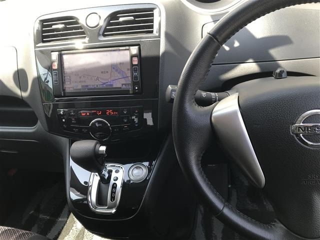 Nissan SERENA 2011 6982133-22