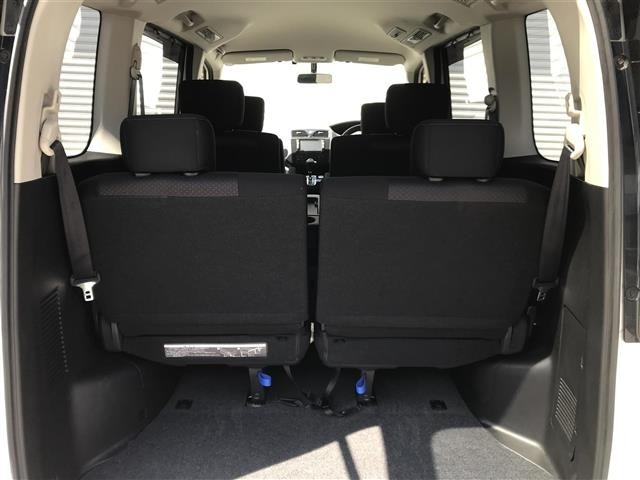 Nissan SERENA 2011 6982133-5
