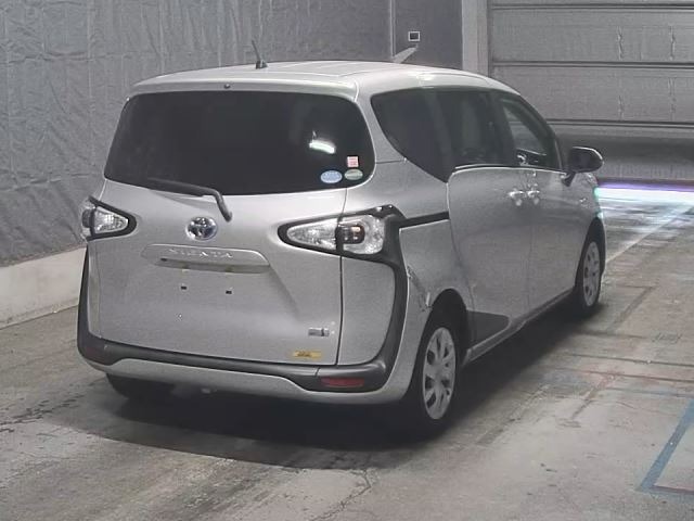 Toyota SIENTA 2015 6973343-1