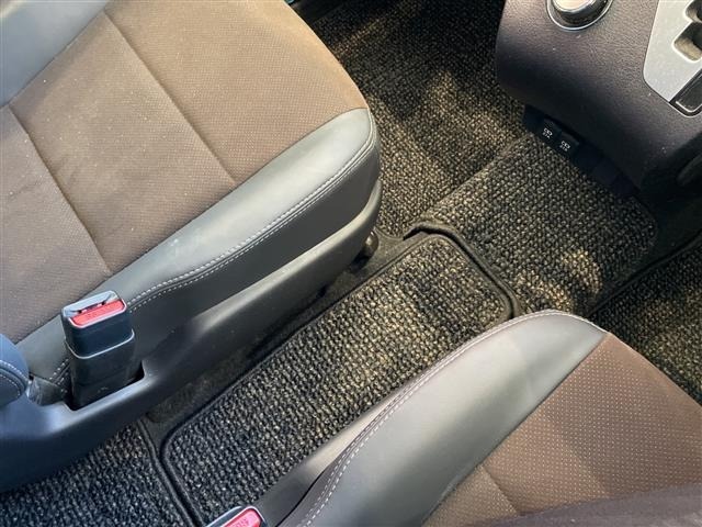 Toyota SIENTA 2021 6973453-10