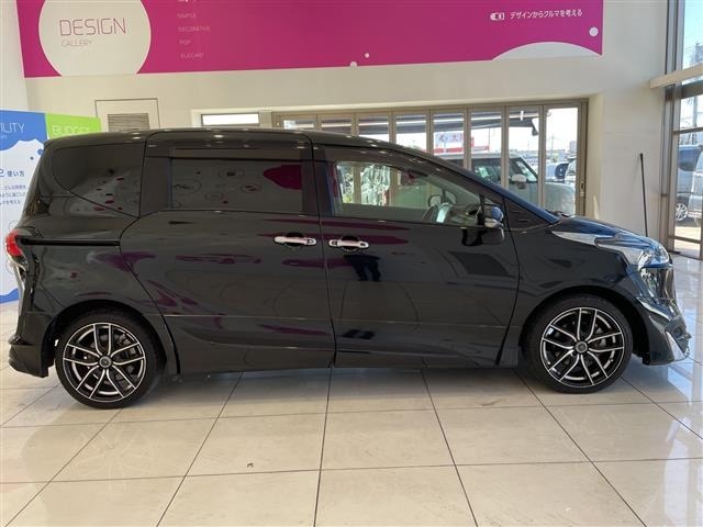 Toyota SIENTA 2021 6973453-3
