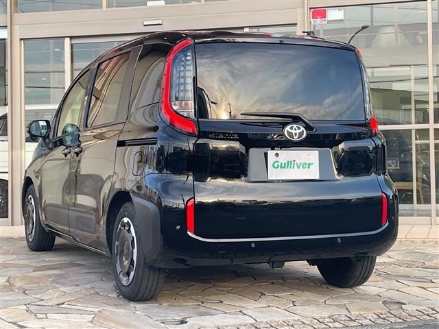 Toyota SIENTA 2023 6973702-13